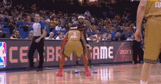 巴媒：内马尔的身体各项数据指标远低于顶级球员标准（巴媒称内马尔多项身体指标逊于顶尖球员标准）