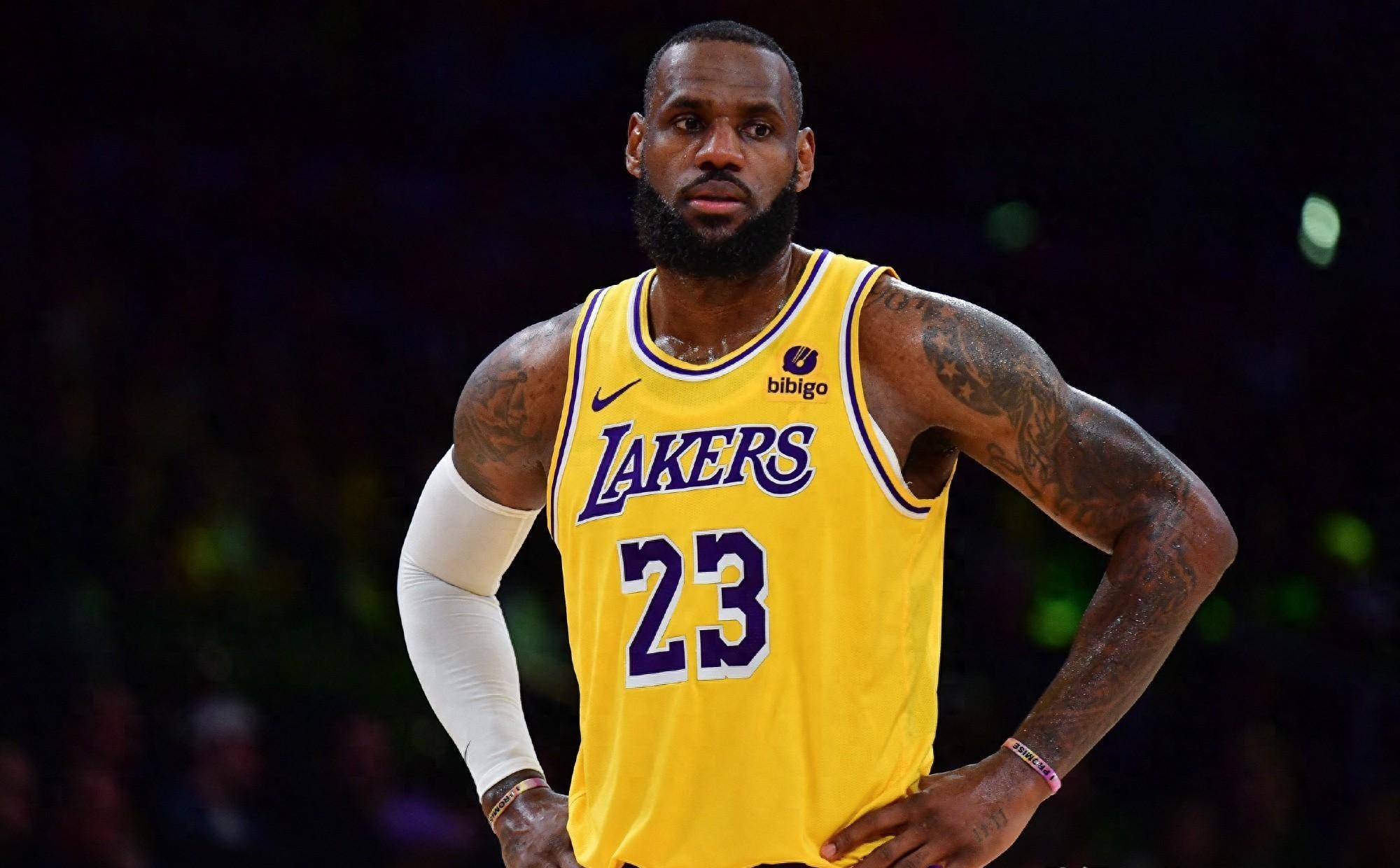 记者：阿坎吉因流感缺席训练，球员身体状况将于明日进行评估（记者：阿坎吉因流感无缘训练，身体情况将在明日评估）