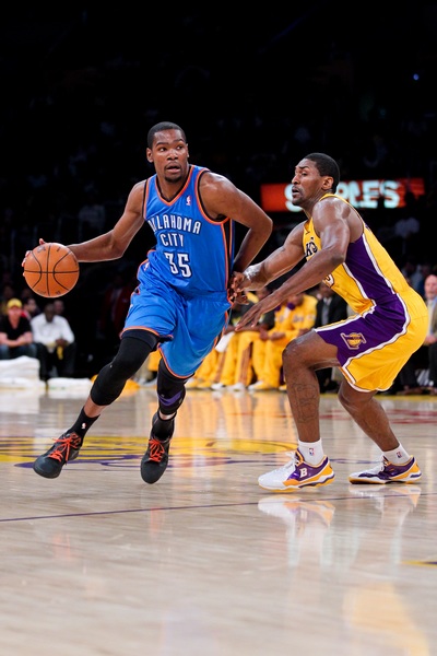 广东外援补强太有效了！奎因攻守一体，萨姆纳强解，萨林杰稳篮下（广东外援升级立见成效：奎因攻防全能，萨姆纳强势破防，萨林杰稳镇篮下）