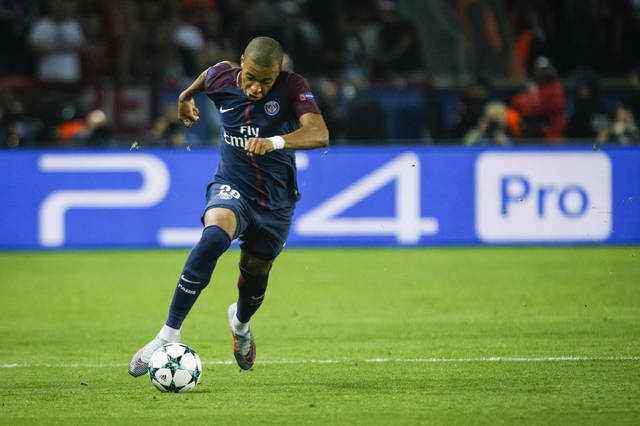 布伦森打铁奇兵末节17分难救主，布朗42+4+4，凯尔特人复仇尼克斯（布朗轰42+4+4率绿军复仇，布伦森末节17分难挽尼克斯败局）